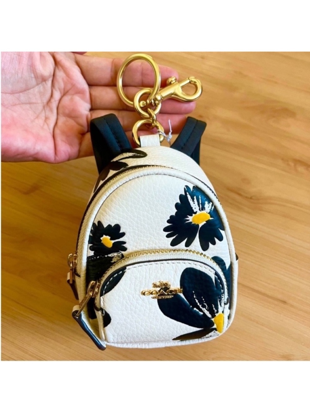 Coach Mini Court Backpack
Bag Charm With Floral Print #CZ605 - Picture 1 of 11